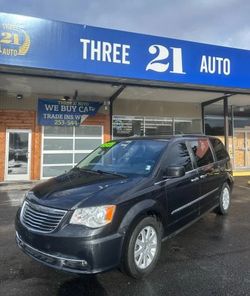 2016 Chrysler Town & Country