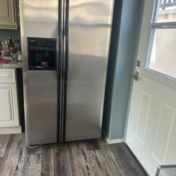 Refrigerator Kenmore 