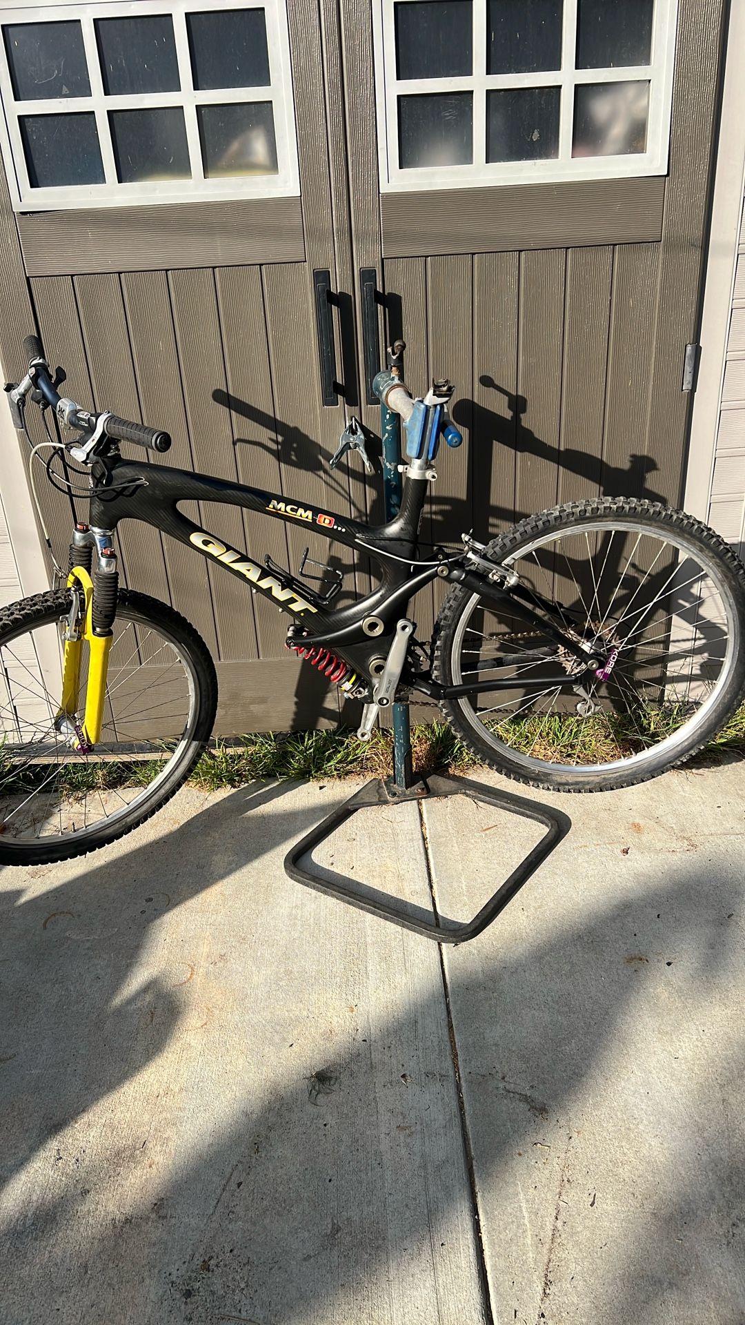 Giant MCM 990 Mountain Bike