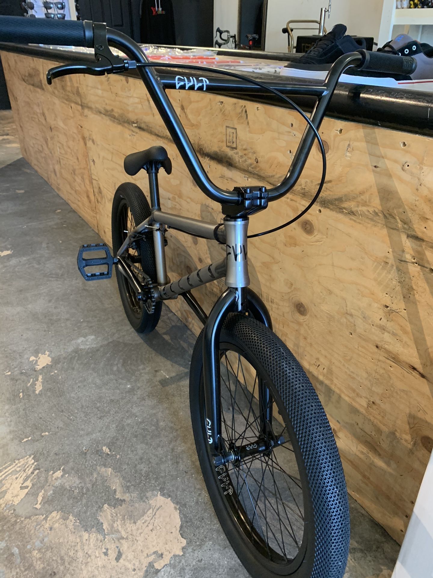 cult access bmx bike mens sz 20in