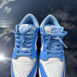 Nike Dunks University Blue