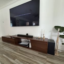 Homary Extendable TV Stand assembled 