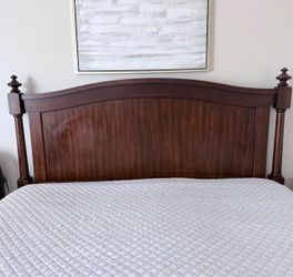 Bedroom set for sale