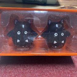 Black Vampire Bats Salt & Pepper Shaker Set New In Box