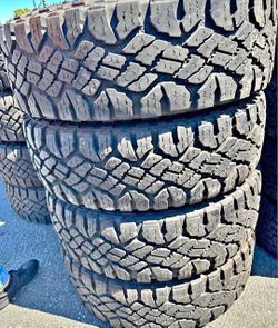 285 75 18 Goodyear Tires Con 80% de Vida Las 4