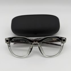 Oakley x Meta Smart Glasses - Transition Lens - Clear Frame w/Case