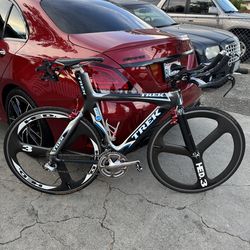 Full carbon trek bicycle