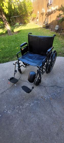 Adult Wheelchair ♿️ with wide seat 24"