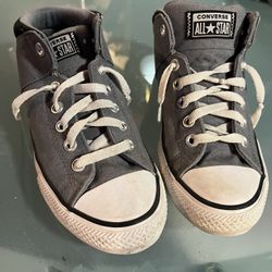 Boys' Converse Chuck Taylor All Star Axel High Top Sneakers size 5 Junior