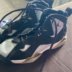 Size 4.5 Boys Jordan’s