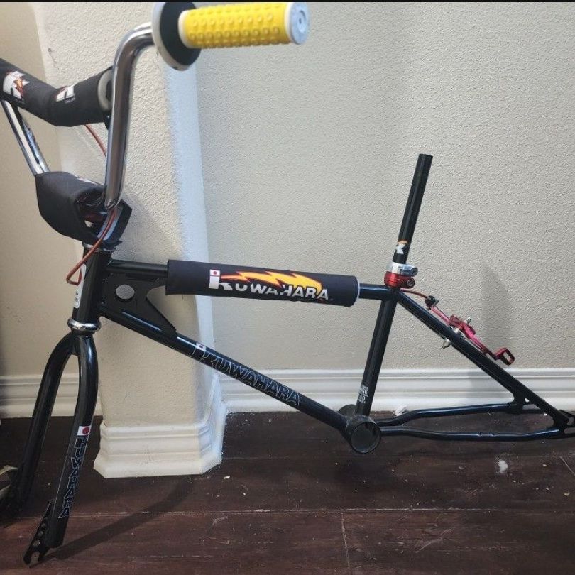 HIDE AND SEEK ×KUWAHARA BMX Hide and Seek DustyChamp × DamianFulton × Kuwahara BMX (Nova