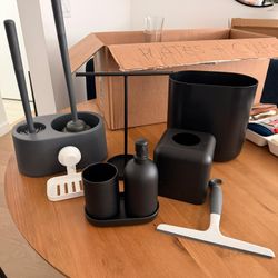 Toilet brush and plunger set