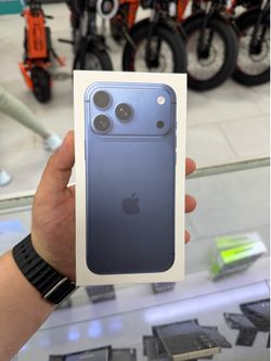 iPhone 17 Pro Max Unlocked 256GB! Finance For $50 Down Payment!!