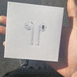 AirPods Gen 2