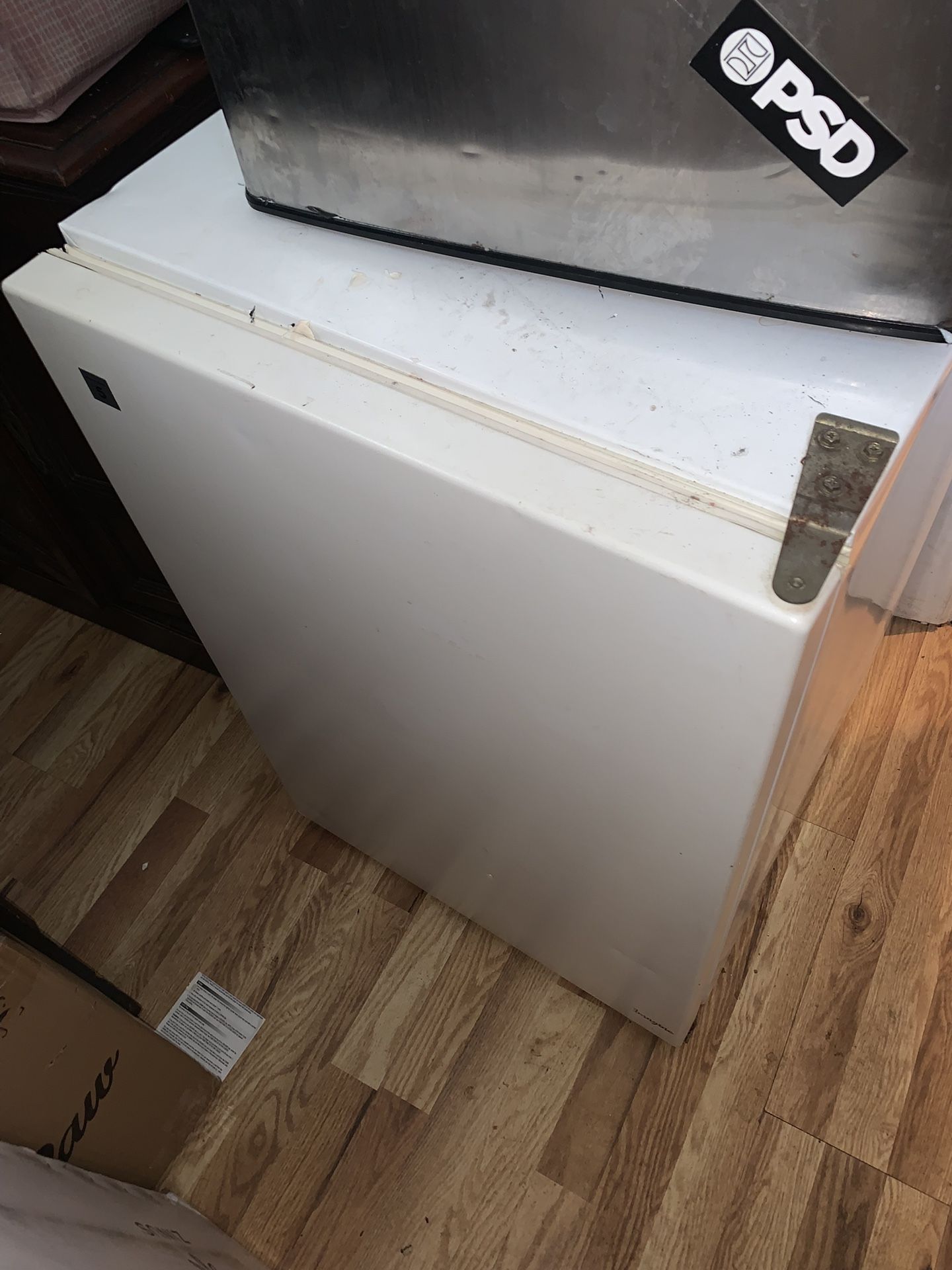 Mini Fridge