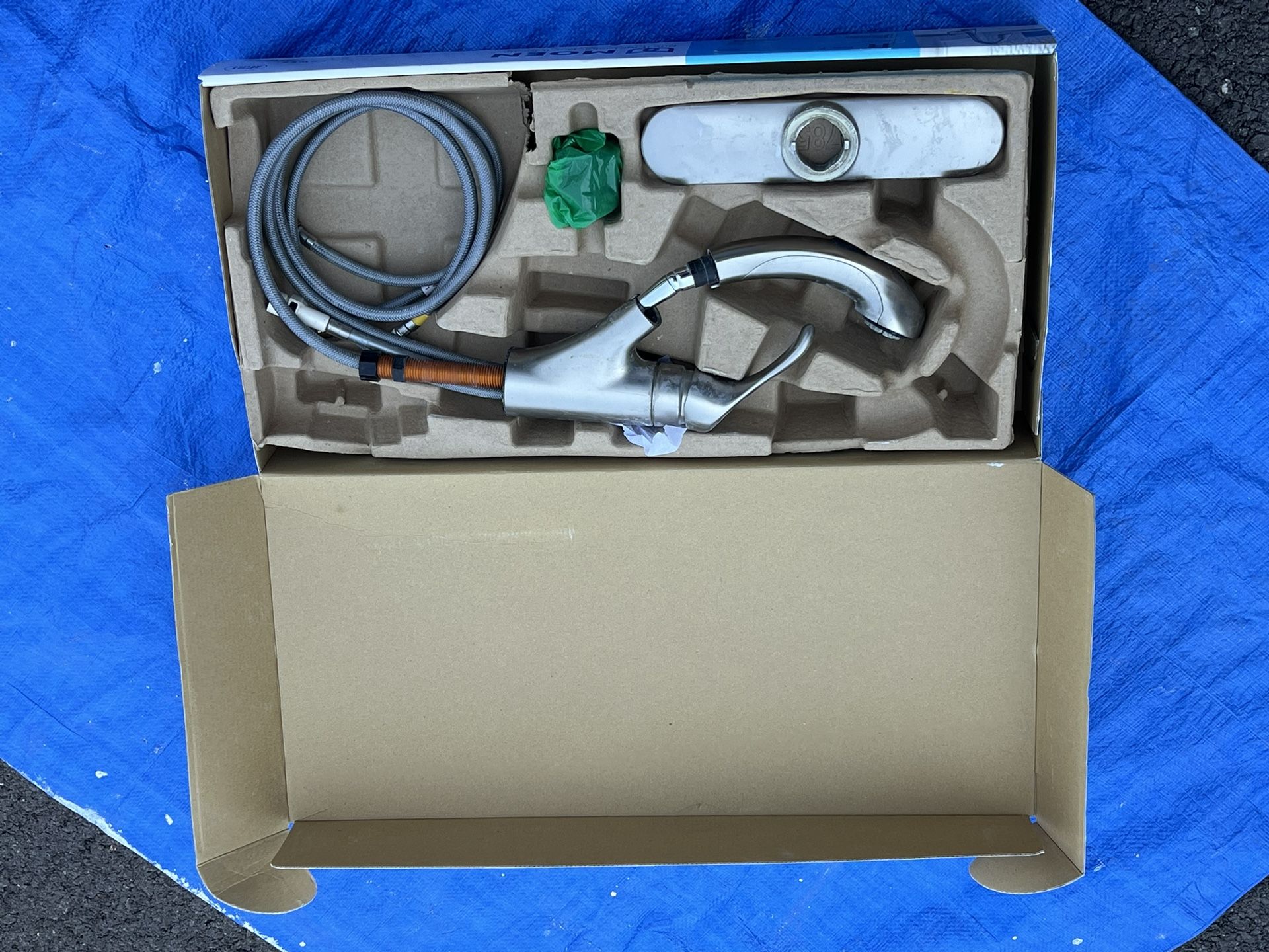 Moen Kitchen Sink Pull Down Faucet.