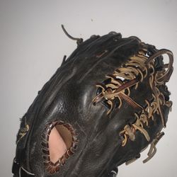 Used Glovesmith 12.75 Inch Baseball Glove Trapeze Web
