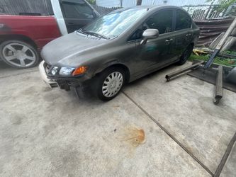 Honda civic for part sale 2005 interior good needs work