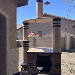 Wooden Cat house 