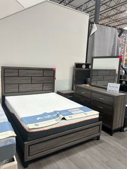 Brand new akerson 4pc bedroom set