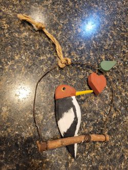 Woodpecker wood/wire decor approx 5"