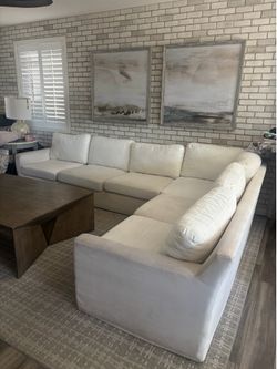 Sectional couch