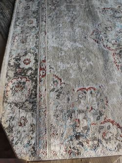 Beautiful well made area rug