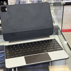 Apple Magic Keyboard iPad Pro 11 M4 