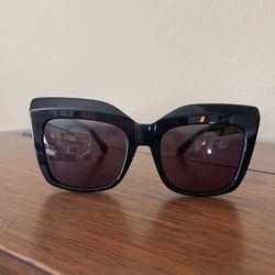 Diff Vania Black Sunglasses
