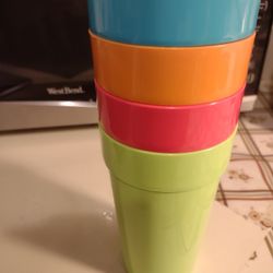 4 Colors Cups