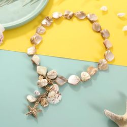 Natural freshwater shell choker