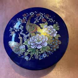 Really pretty tiny wild Peacock trinket jewelry box
