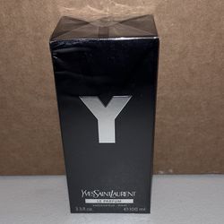 YvesSaintLaurent (YSL)