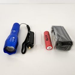 U`King Portable Zoom Flashlight T6 Tactical Torch + 18650 Rechargeable Battery ( Blue )
