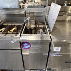 50 Lbs Natural Gas Fryer Used 