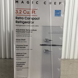 Magic Chef Retro 3.2 Cu. Ft. 2 Door Mini Fridge in White