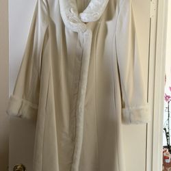 Cream/Off White Coat