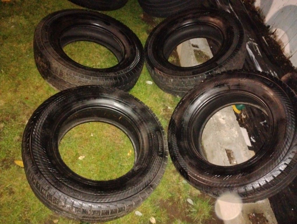 Set of 4 Matching Continental VanContact A/S 235/65 R16C All-Season Light Truck Tires