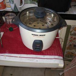 Rice Cooker  Excellent Shape 