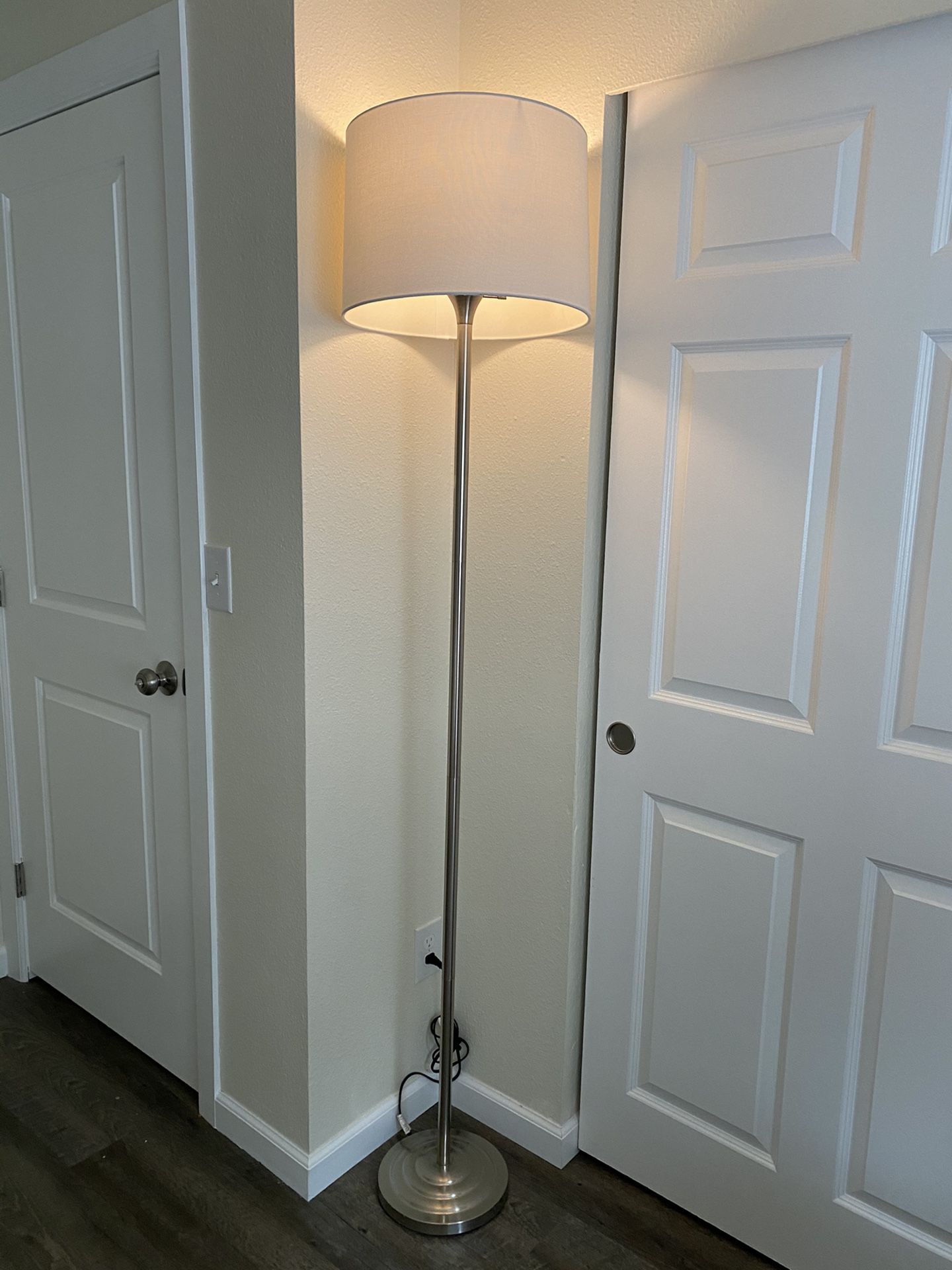 Tall floor lamp
