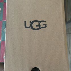 UGG