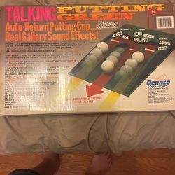 Talking Putting Green