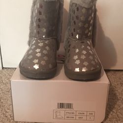 Girls Gray Winter Boots Size 3