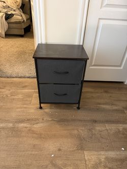 Free Items ( Chair, dresser and end tables)