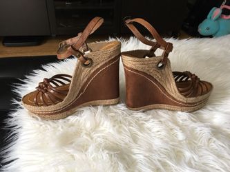 Wedge sandals size 6
