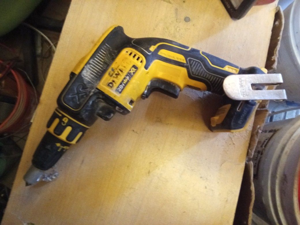 DeWalt Automatic Drywall Gun