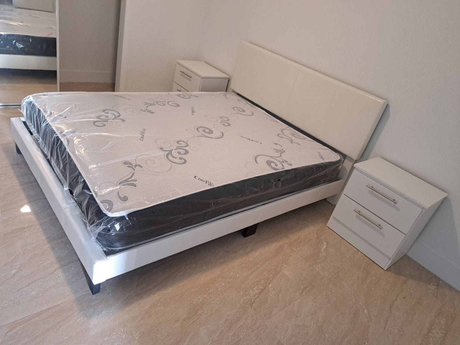 Bedroom Set . Perfect Stylish For Your Home ! - Juego De Cuarto ¡ Estilo Perfecto Para Su Hogar ! 