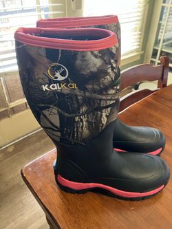 New women’s  kalkal  rubber boots size 9