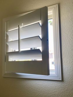 SAME DAY PRICING! Custom Interior Shutters- REAL WOOD, LIFETIME WARRANTY, Plantation Shutters, Window Treatments, Window Coverings, Persianas de Mader