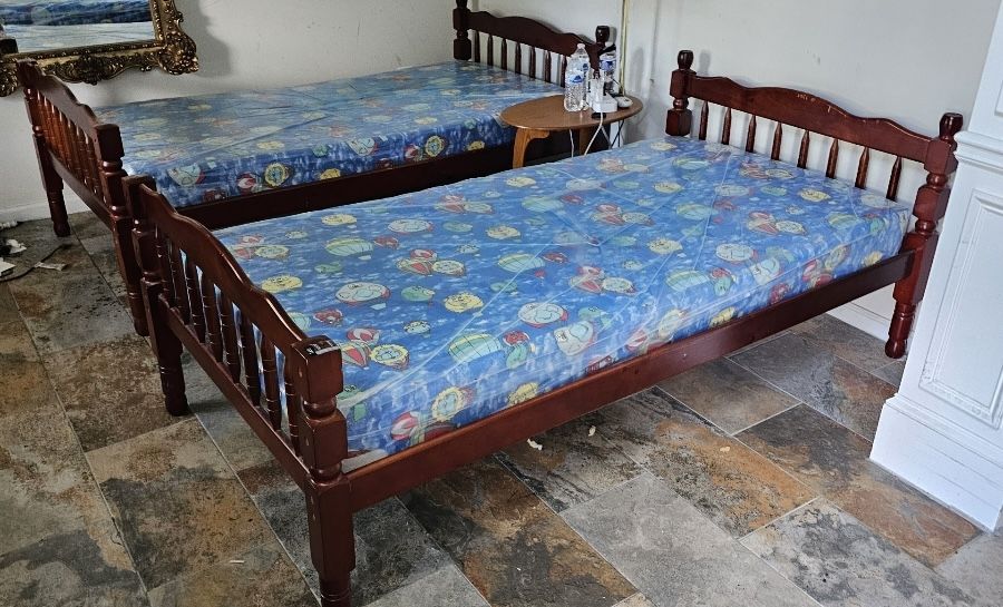 2 Twin Beds , 2 bunky Boards, 2 Mattresses (Can Be Stacked)
